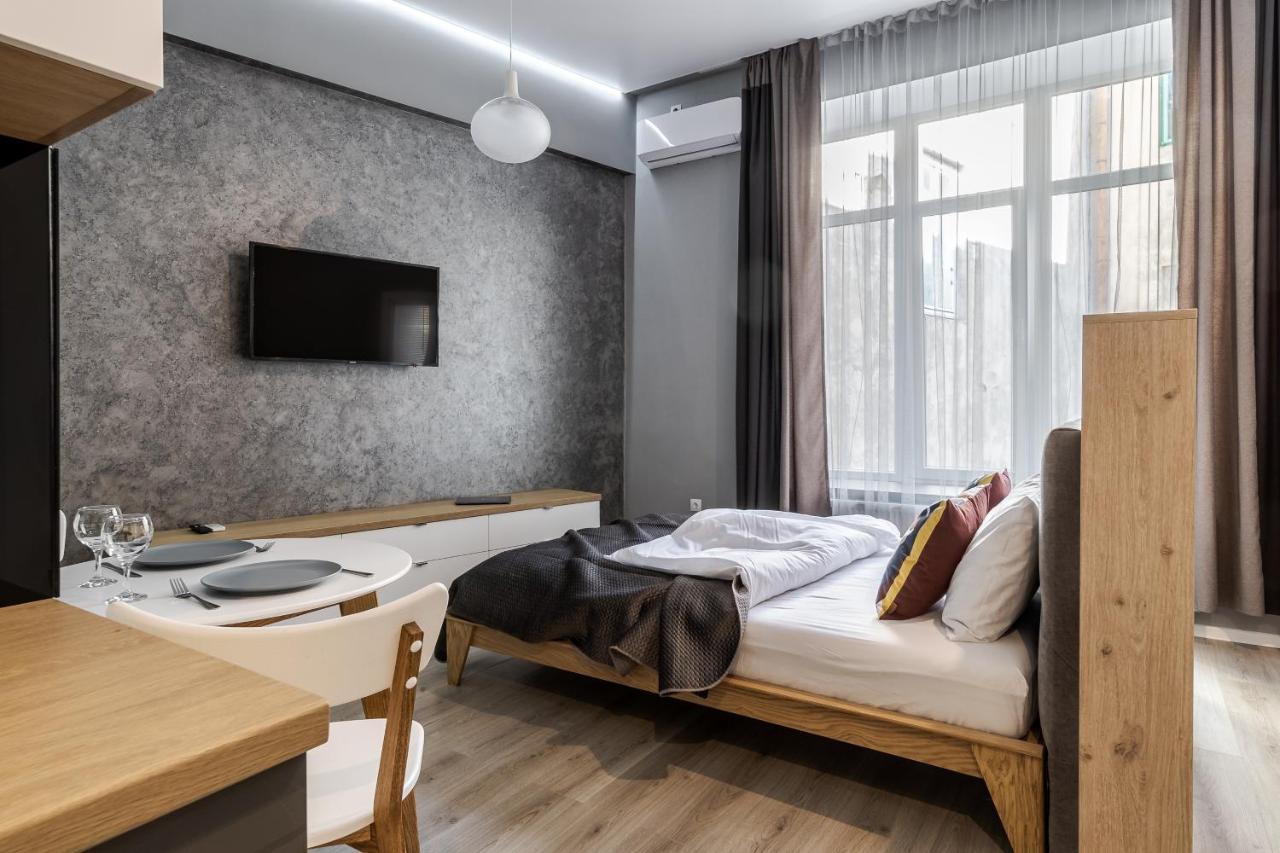 Inshiapartments On Popovycha Str 3 ลวีฟ ภายนอก รูปภาพ