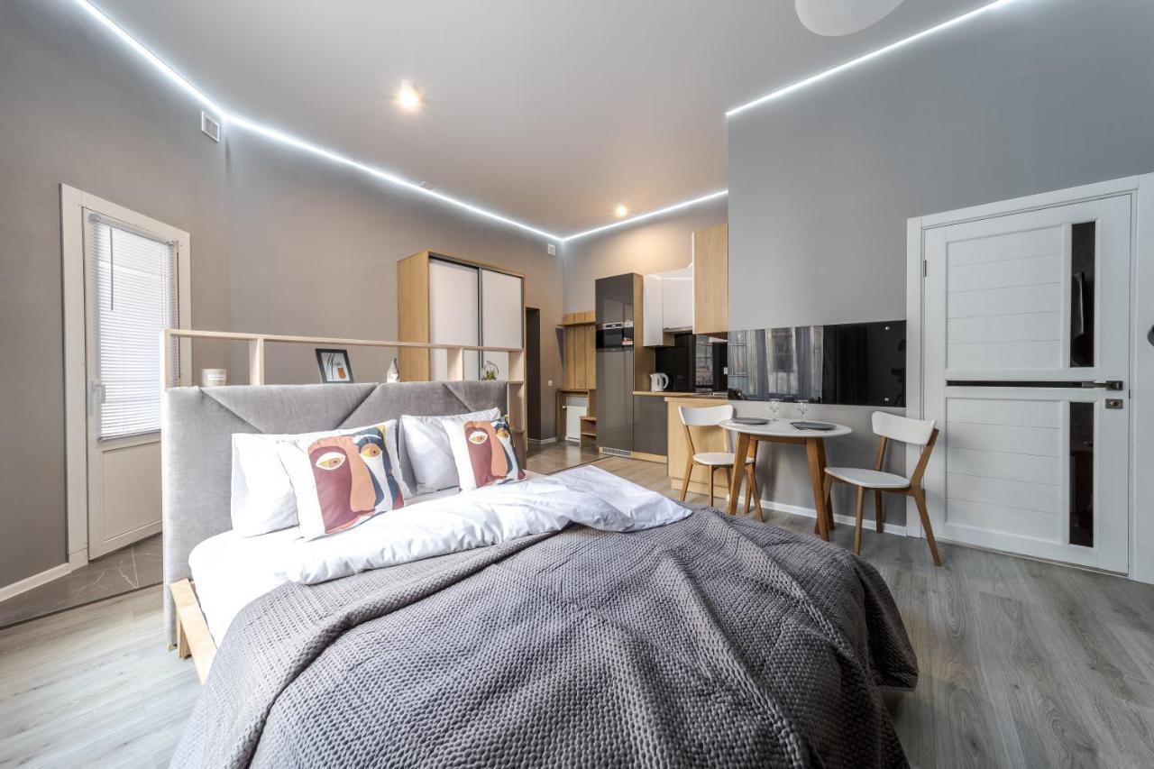 Inshiapartments On Popovycha Str 3 ลวีฟ ภายนอก รูปภาพ