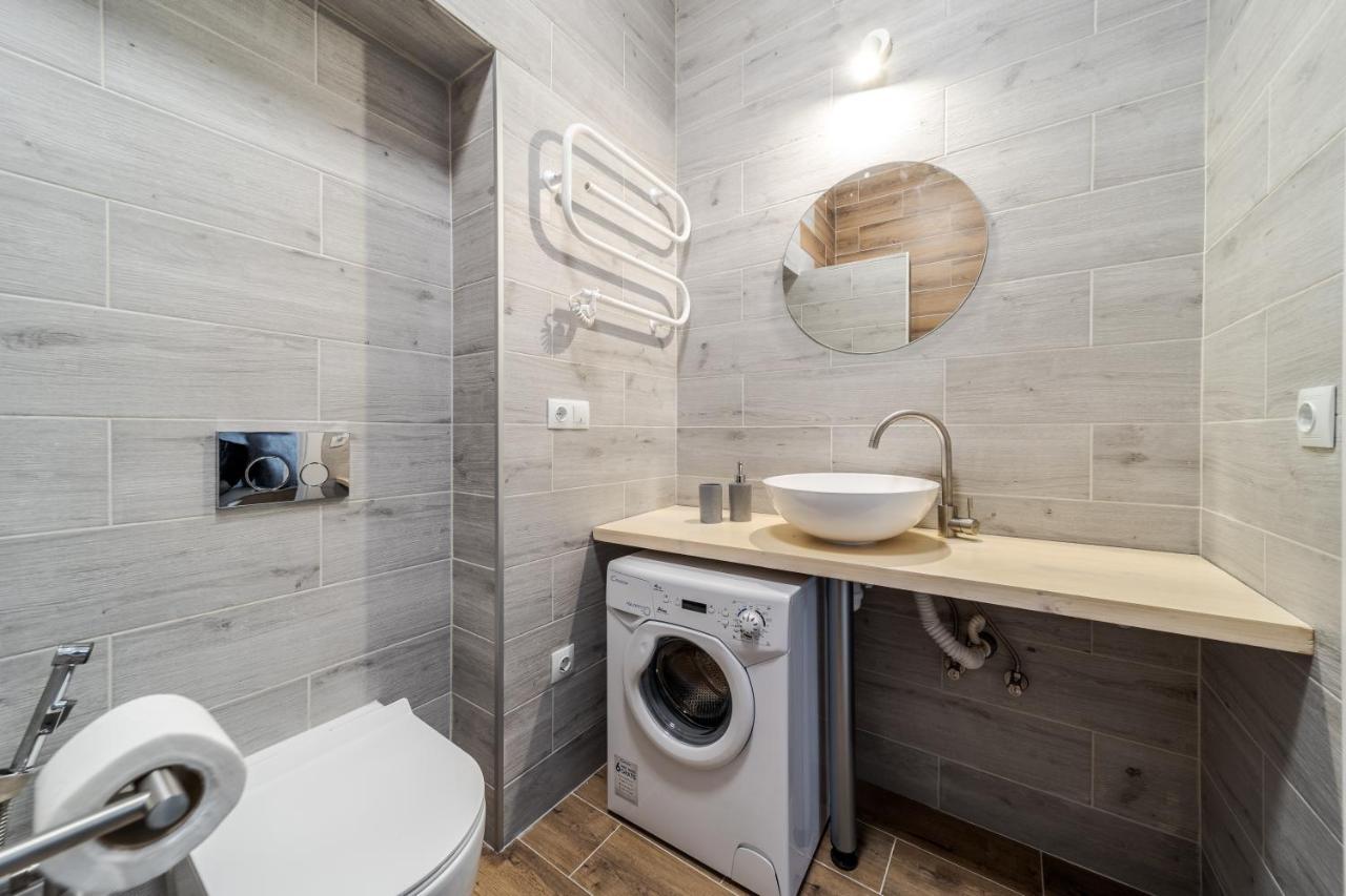Inshiapartments On Popovycha Str 3 ลวีฟ ภายนอก รูปภาพ